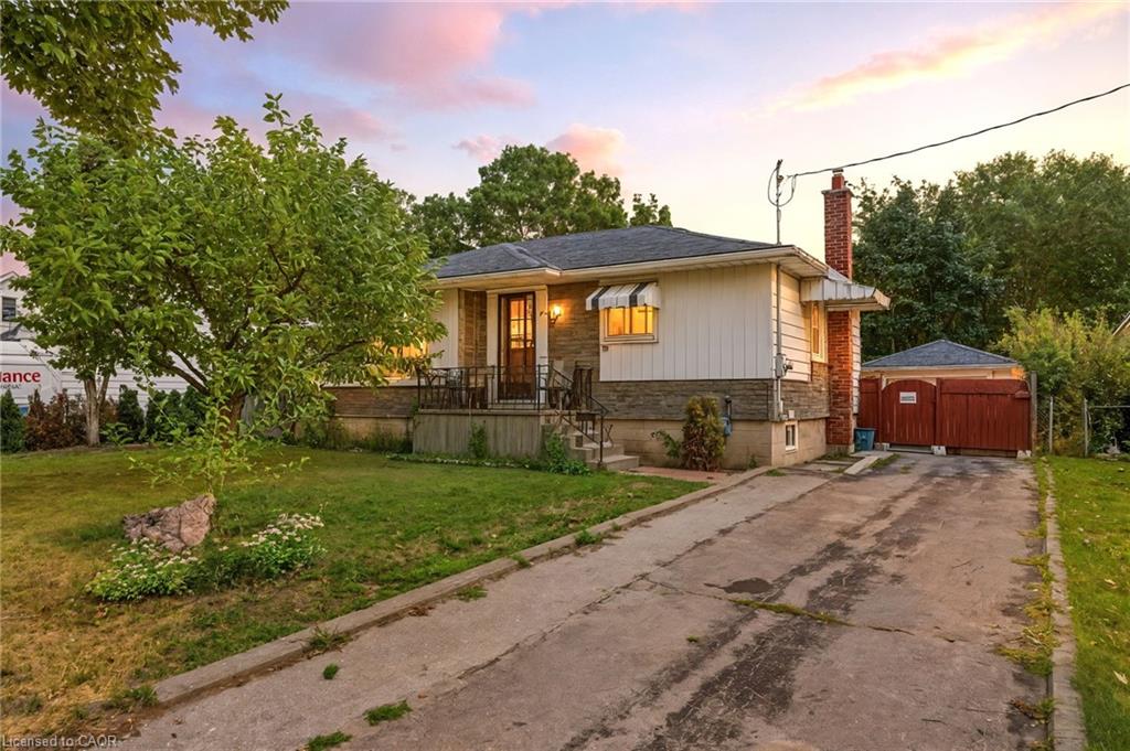 11 James Ave, Brantford, ON N3S 6Y2