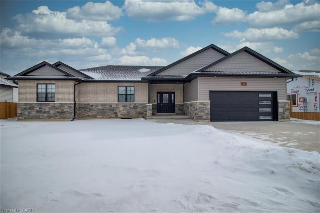 58 Sleepy Meadow Dr, Chatham-Kent, ON N0P 1A0