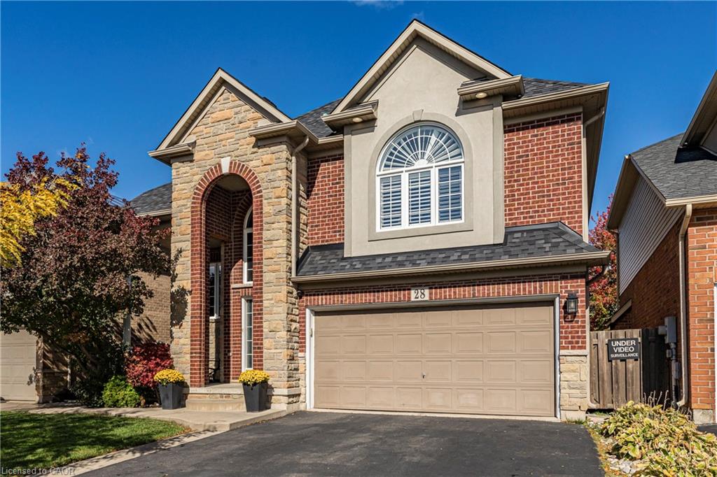 28 Springbreeze Hts, Hamilton, ON L8E 0A4