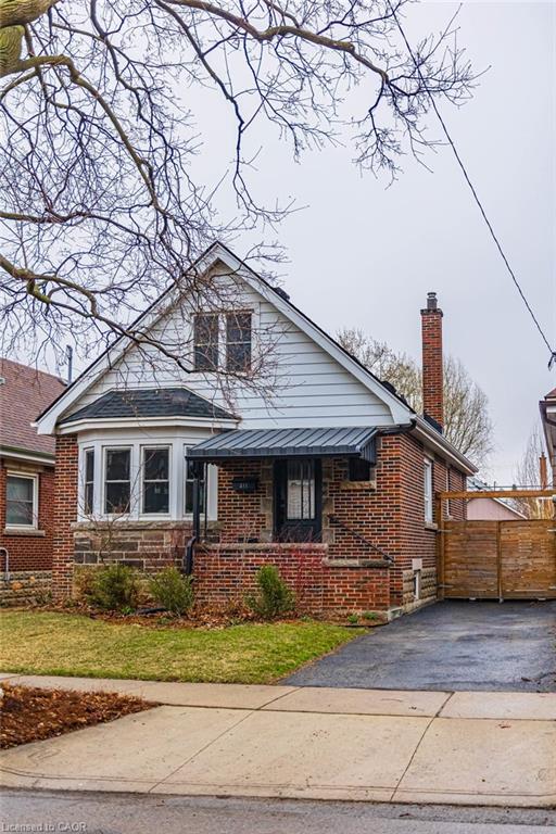 211 Wexford Ave S, Hamilton, ON L8K 2P1