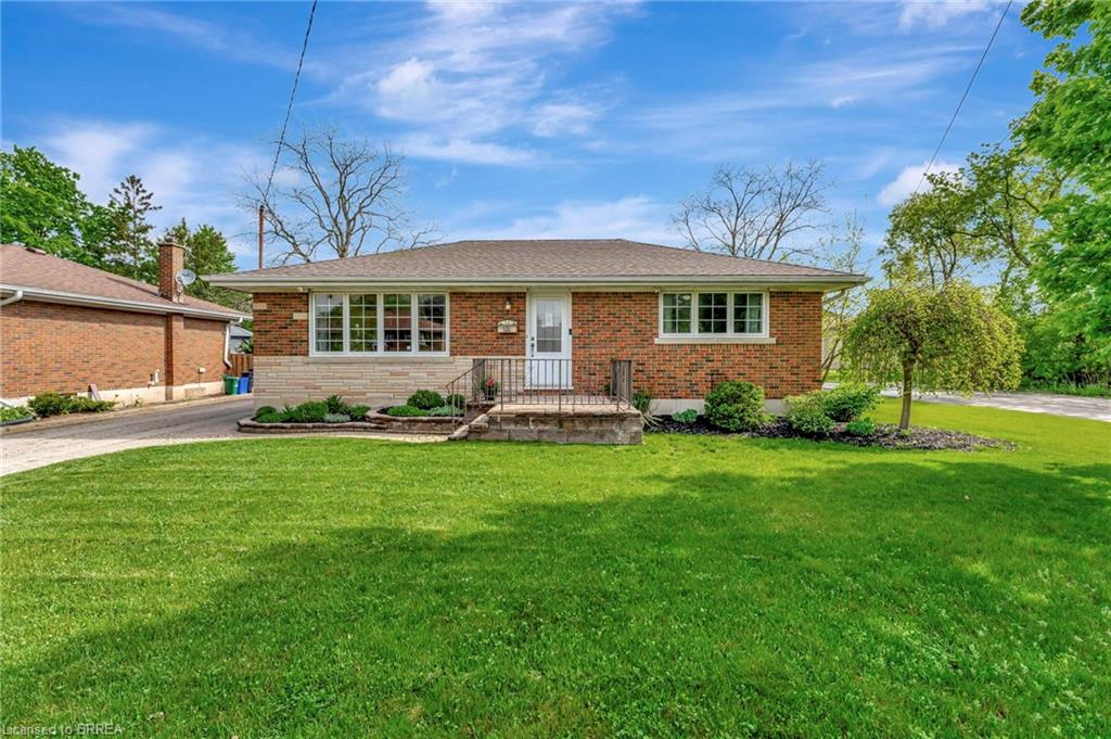 46 Todd St, Brantford, ON N3R 2P7