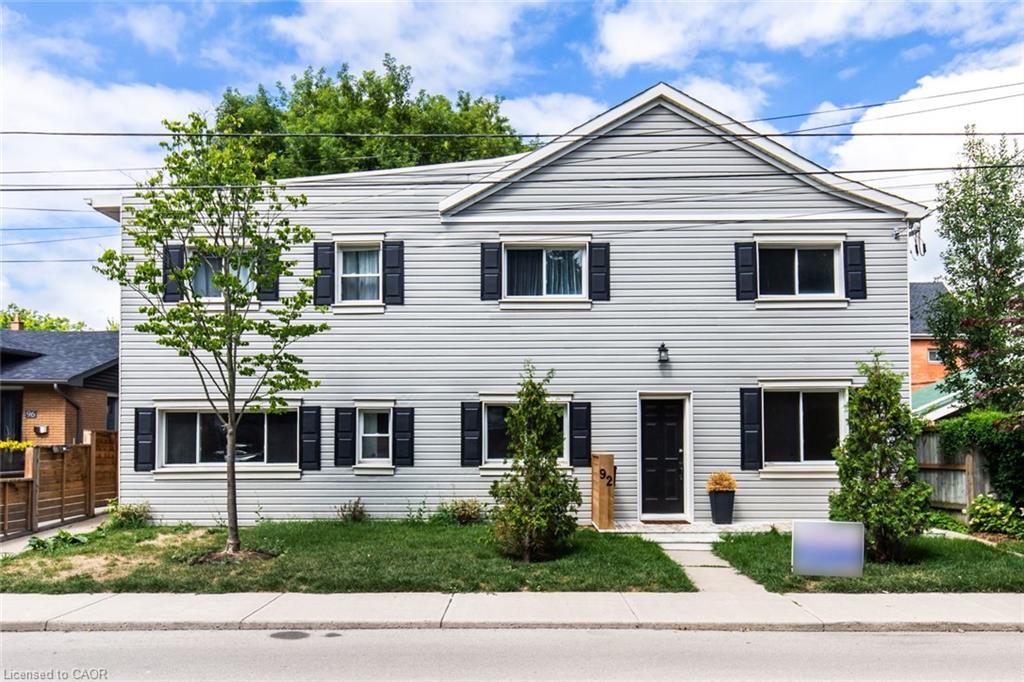 92 Pearl St S, Hamilton, ON L8P 3X2