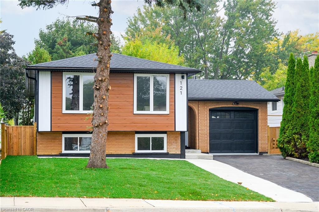 121 Appleford Rd, Hamilton, ON L9C 5Y2