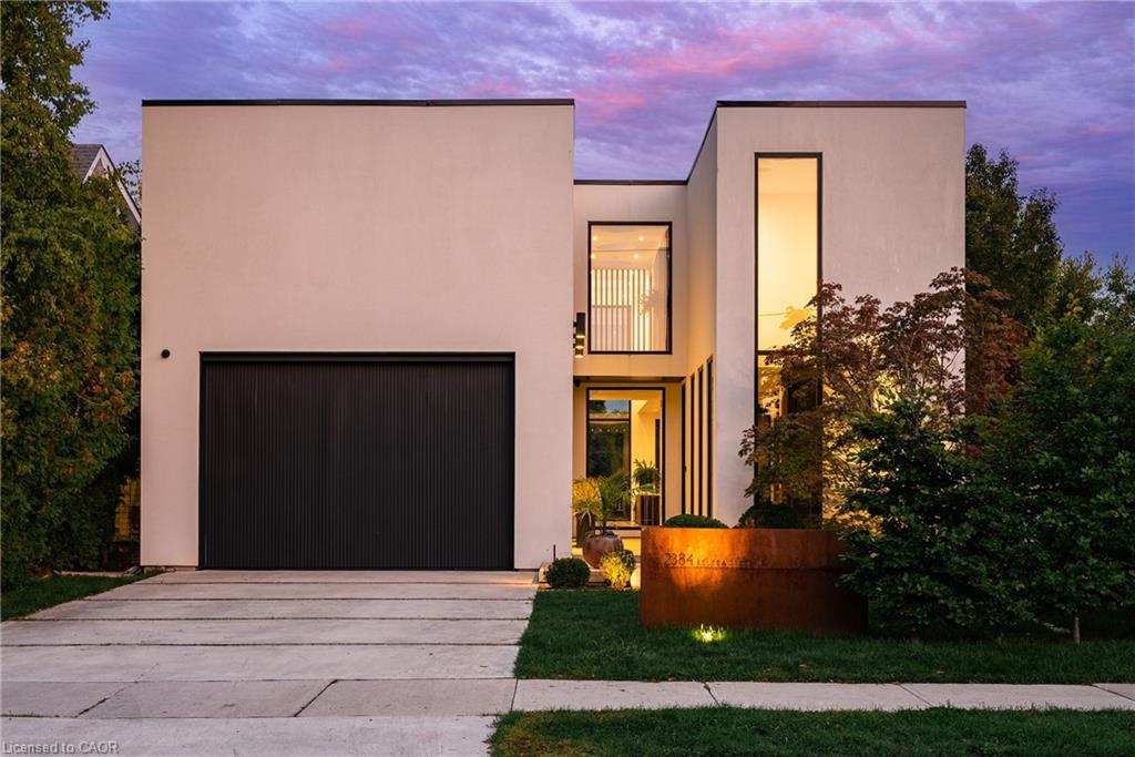 2384 Belyea St, Oakville, ON L6L 1N9