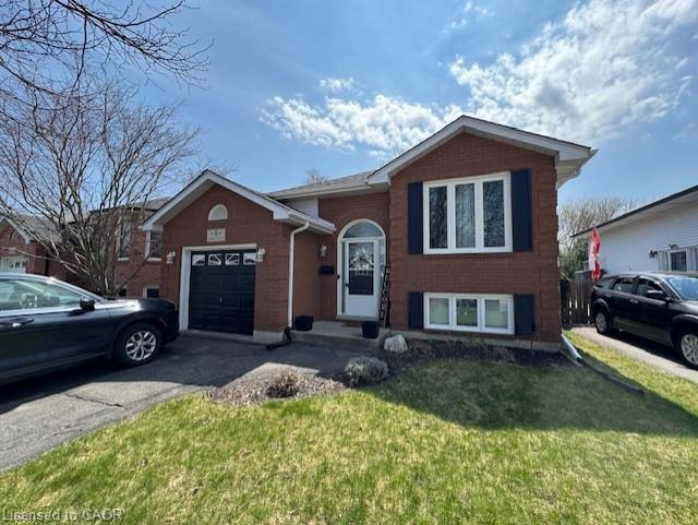 8 Digby Ct, Brantford, ON N3P 2A6