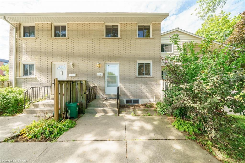 11 Colmar Place Unit 2, Hamilton, ON L9H 4L1