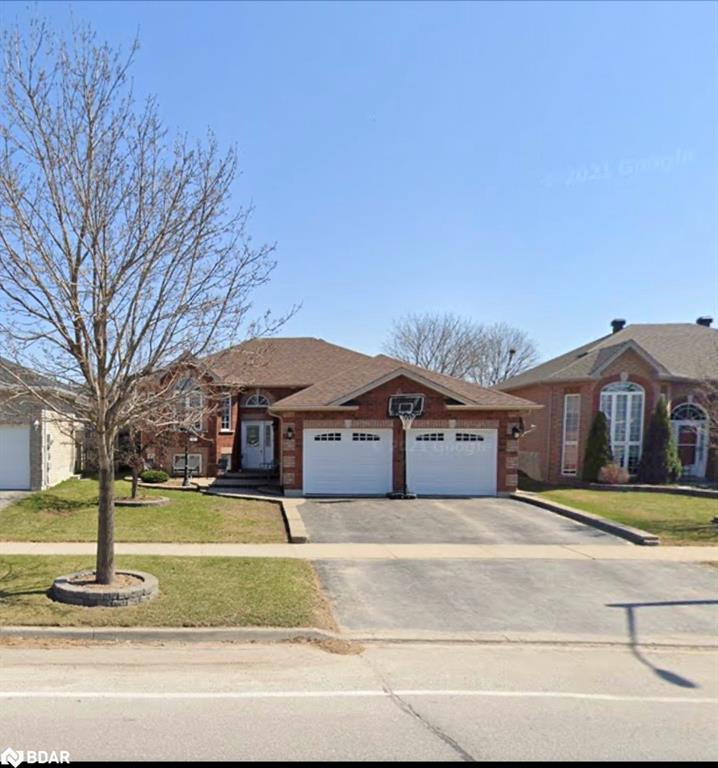 55 Marsellus Dr, Barrie, ON L4N 8S6