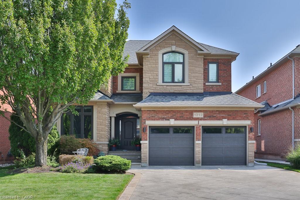 1212 Grace Dr, Oakville, ON L6H 6T5