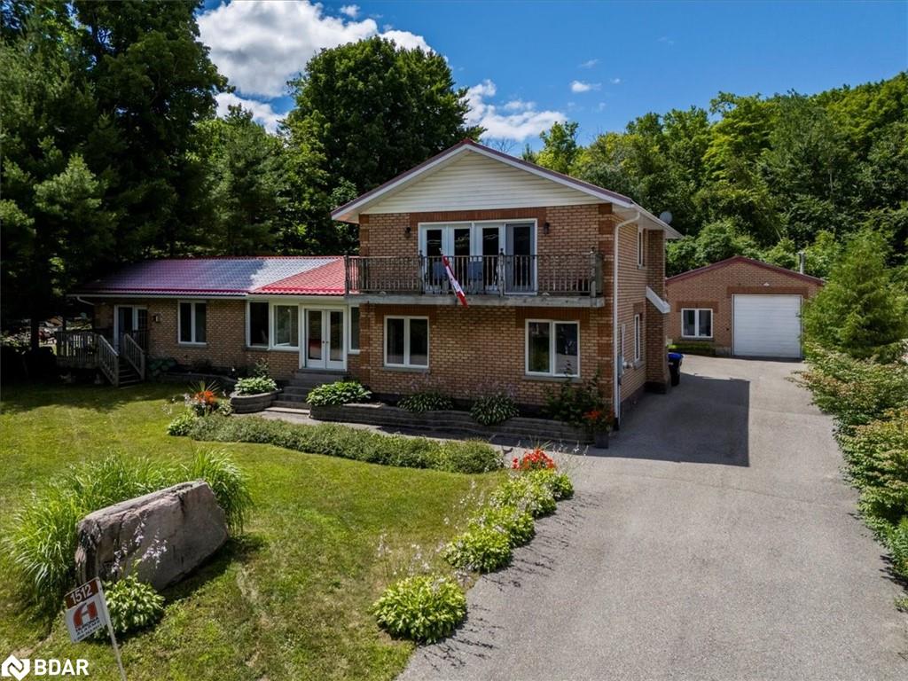 1512 Champlain Rd, Tiny, ON L9M 0C1