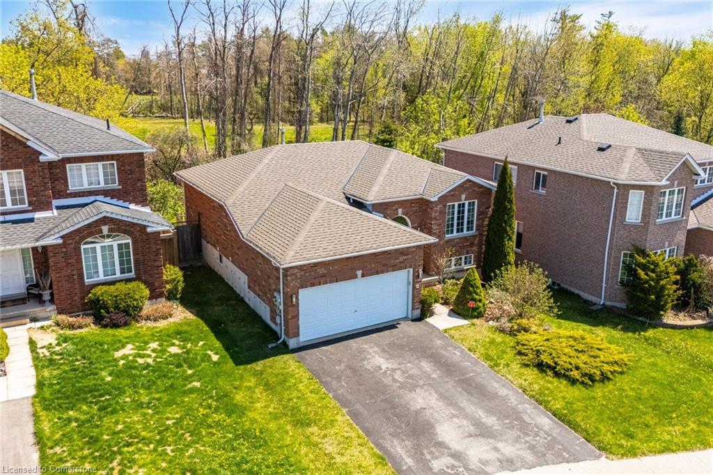 11 Jagges Dr, Barrie, ON L4N 0X1