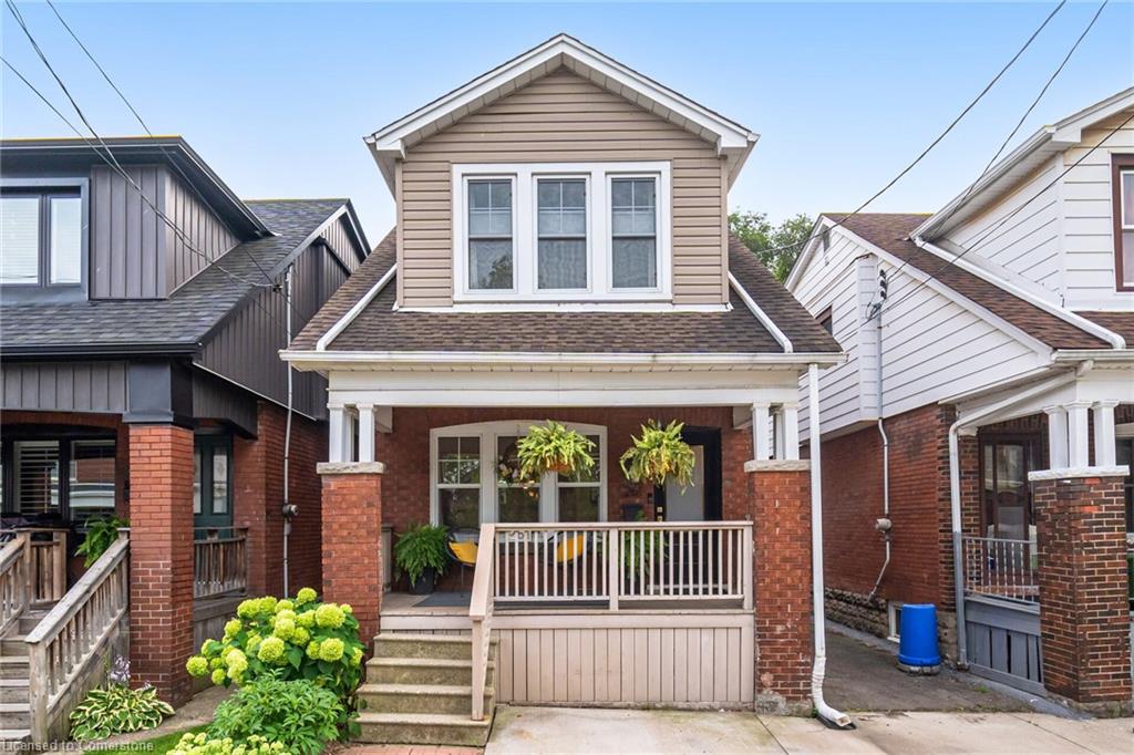 261 Homewood Ave, Hamilton, ON L8P 2M7