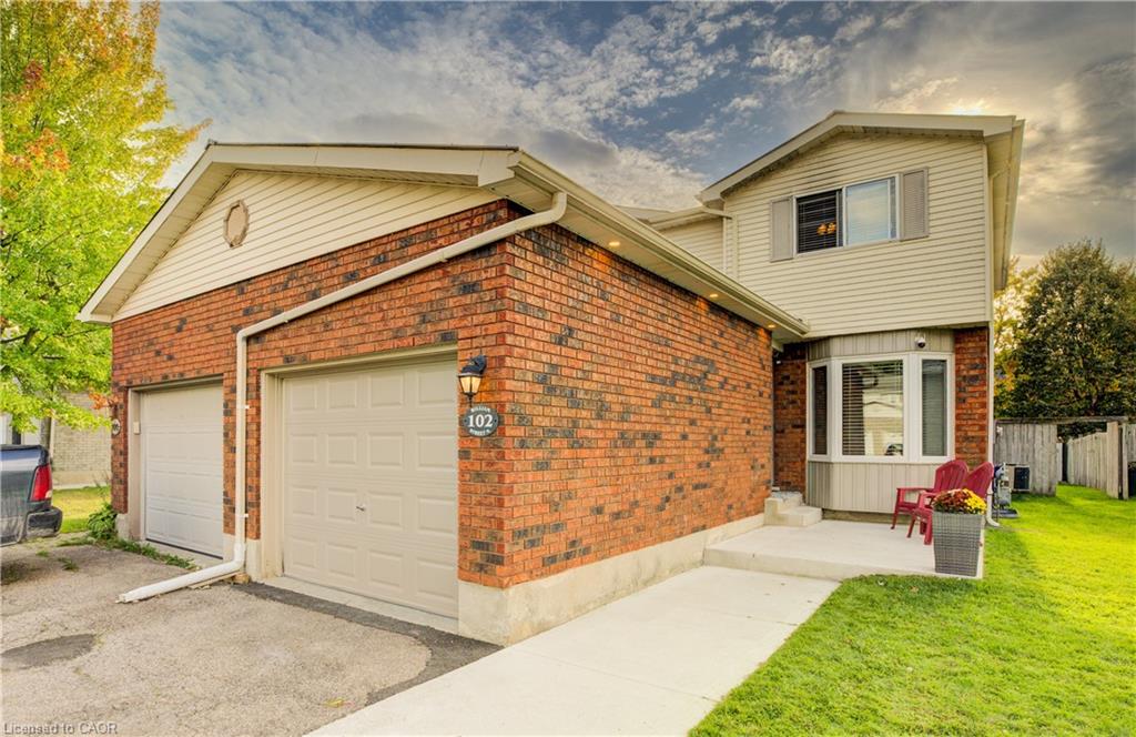 102 William St N, East Zorra-Tavistock, ON N3A 2X3