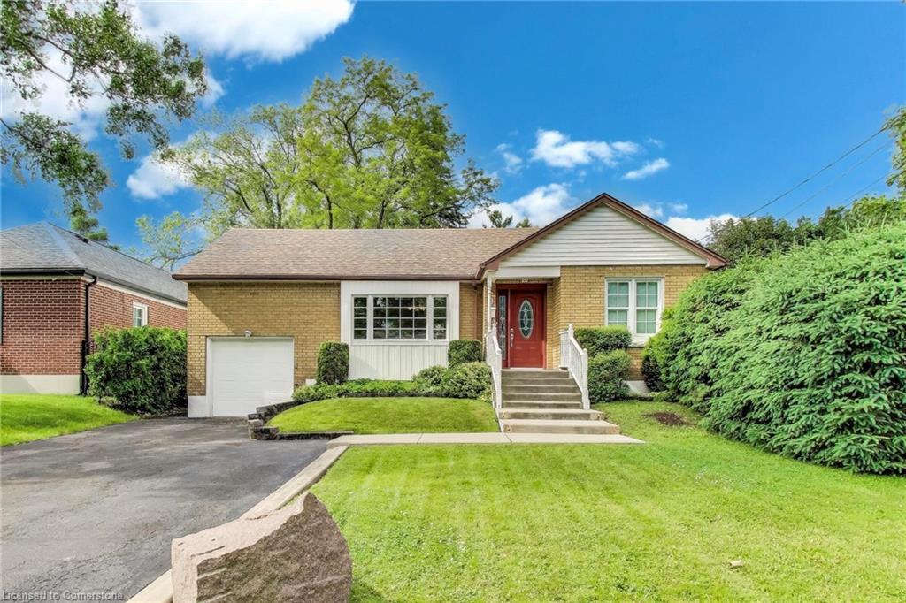 9 Avalon Ave, Stoney Creek, ON L8G 1X4