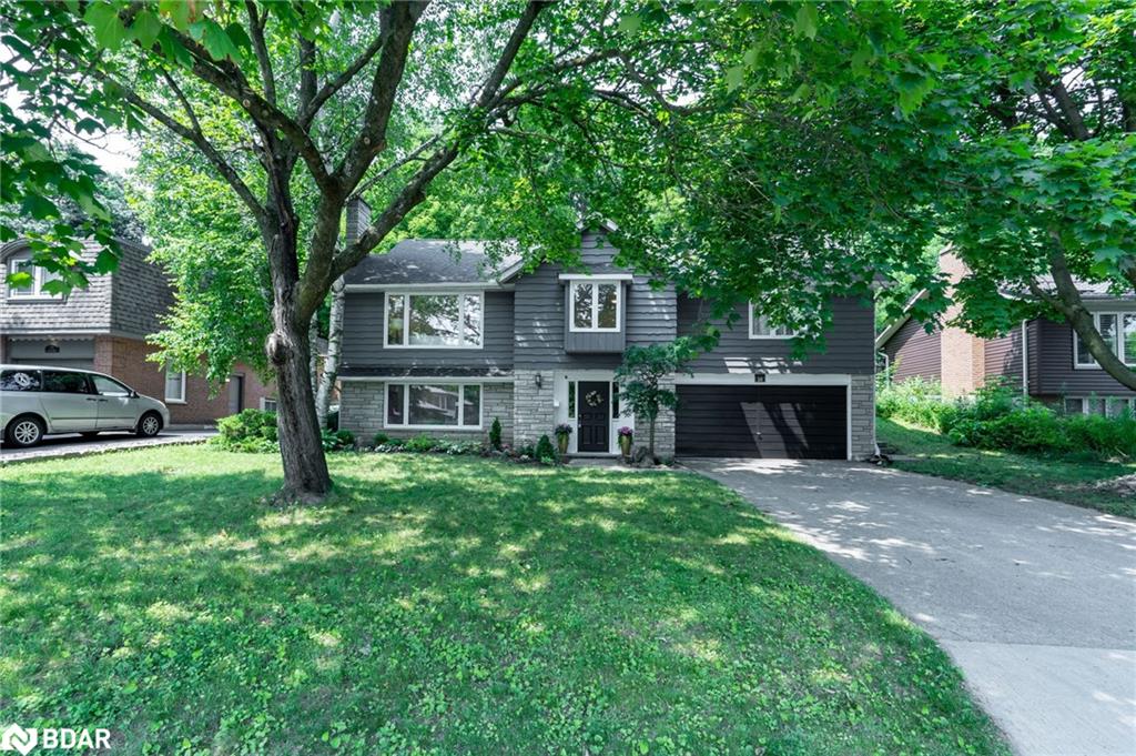230 Kribs St, Cambridge, ON N3C 2L7