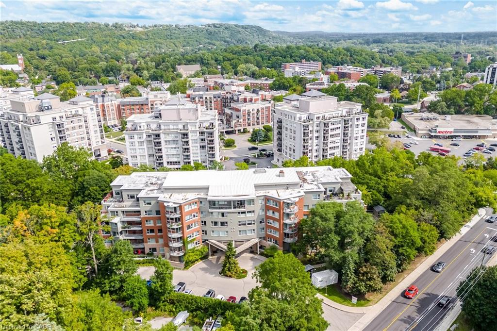 77 Governors Road Unit 204, Hamilton, ON L9H 7N8