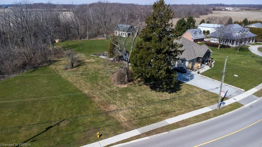 75 Wolven St, Port Rowan, ON N0E 1M0