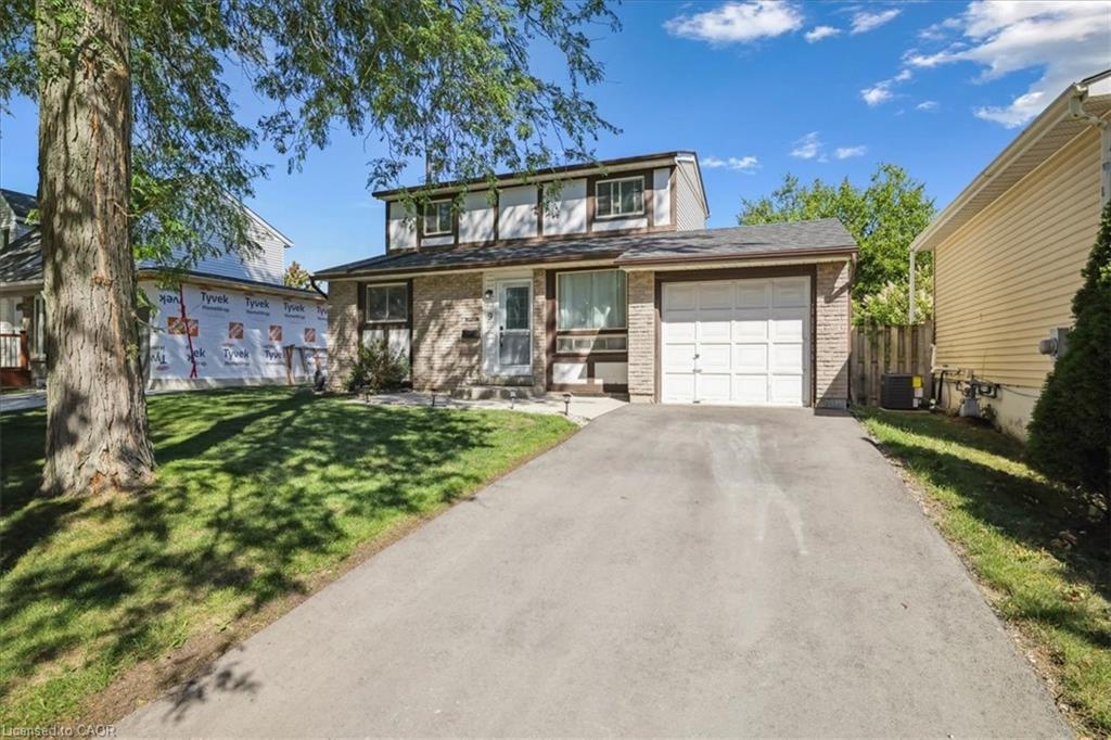 9 Inglewood St, Brantford, ON N3P 1A4
