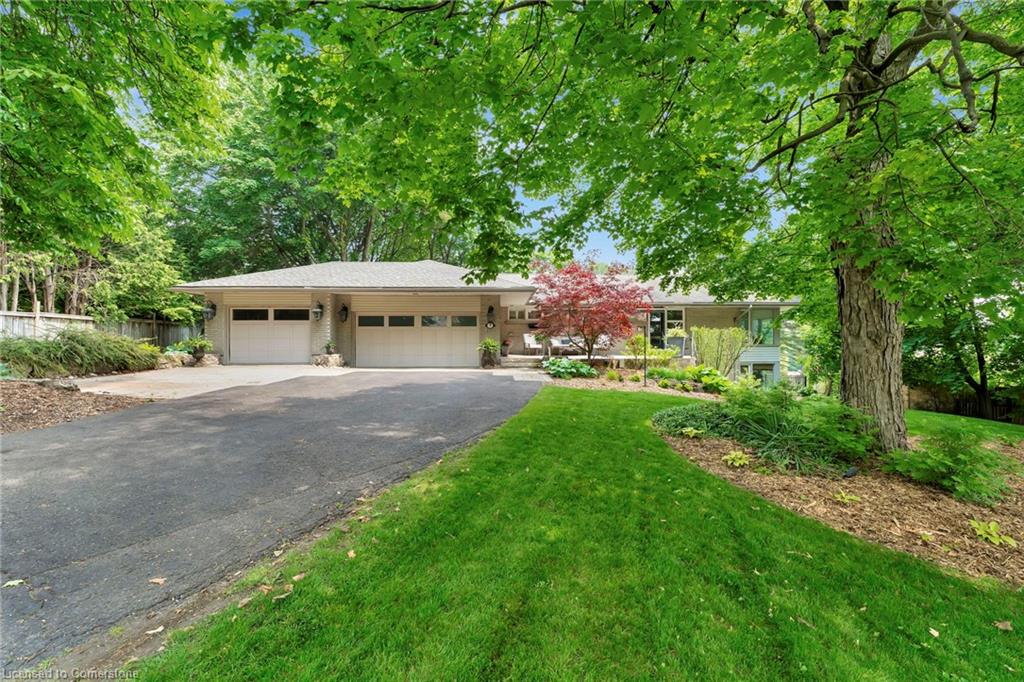 5 Orchard Cres, Guelph, ON N1E 1W9