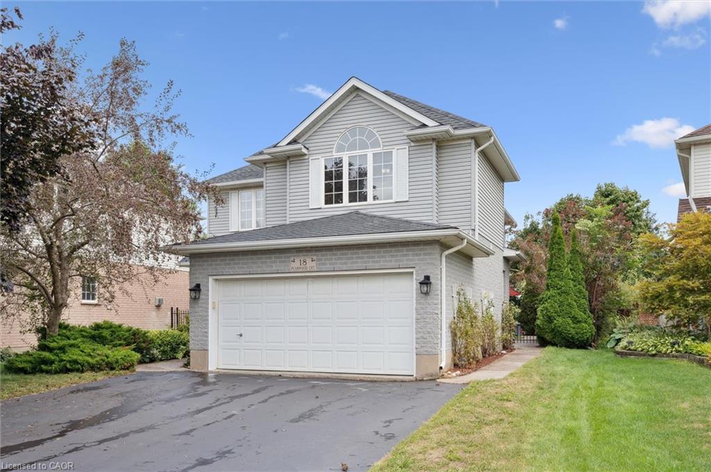 18 Pearwood Ct, Kitchener, ON N2P 2L1