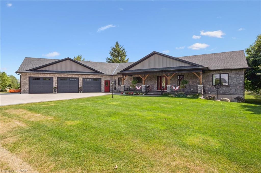 100 Harris Cres, Mount Forest, ON N0G 2L0