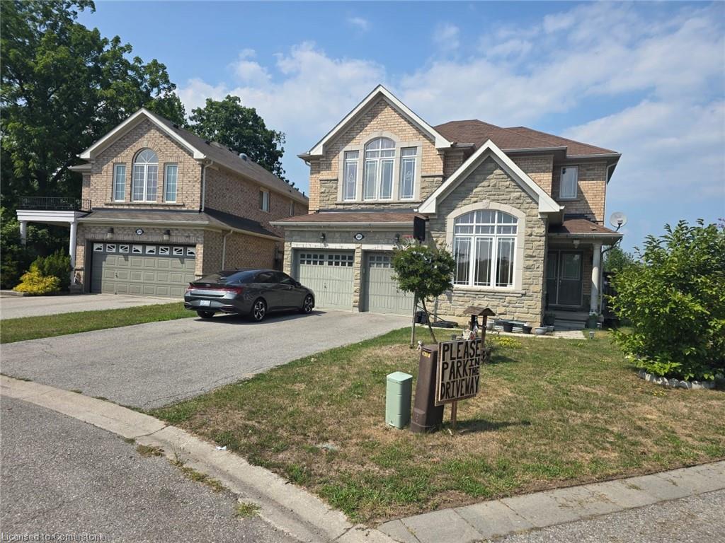 261 Thomas Ave, Brantford, ON N3S 0E1