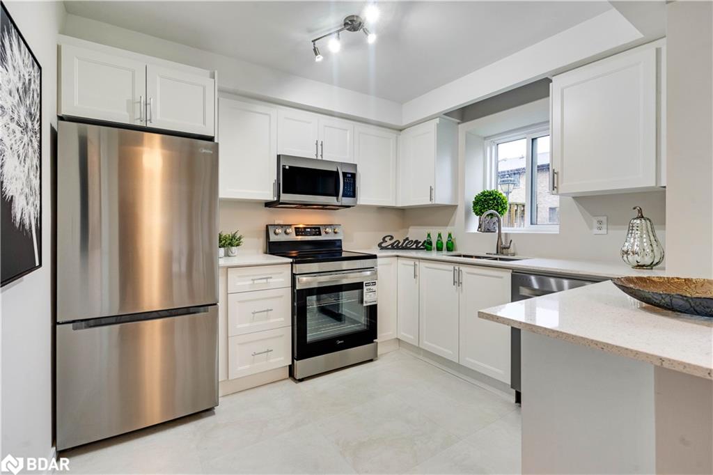 2605 Woodchester Drive Unit 57, Mississauga, ON L5K 2E3