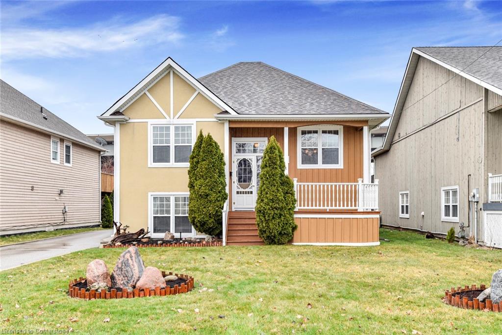 1060 Beach Blvd, Hamilton, ON L8H 6Z4