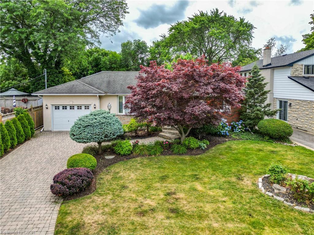 95 Mountain Ave N, Hamilton, ON L8G 3P6