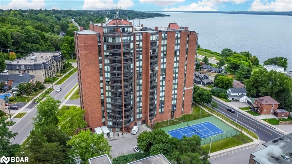 181 Collier Street Unit 206, Barrie, ON L4M 5L6