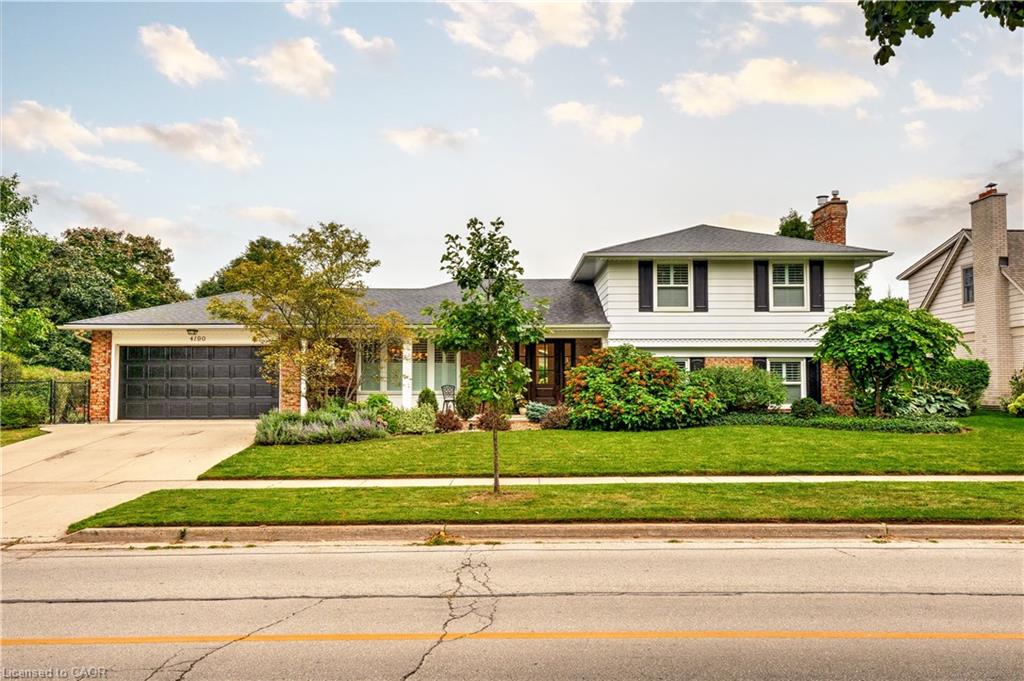 4190 Spruce Ave, Burlington, ON L7L 1K9