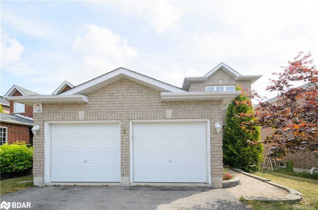 5 Brown Wood Dr, Barrie, ON L4M 6N4