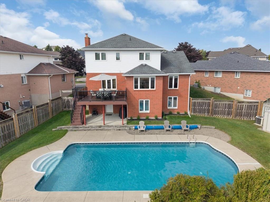44 Tami Ct, Kitchener, ON N2B 3V2