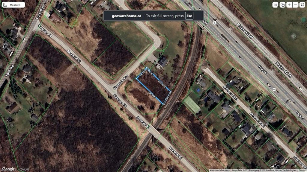 36 Maryvale Ave, Hamilton, ON L9H 7P1