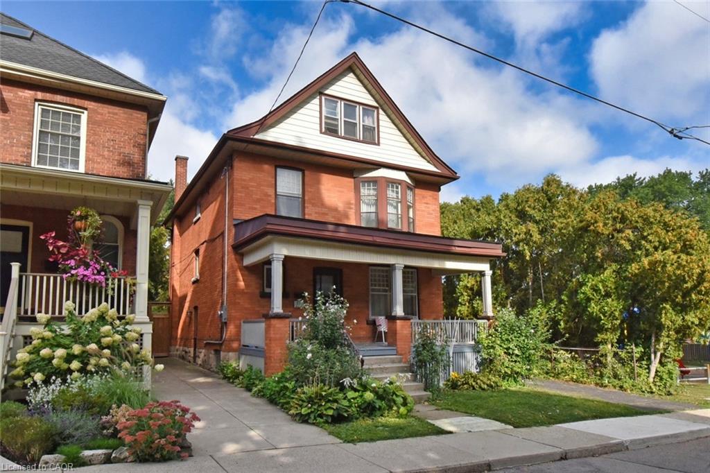 14 Spruceside Ave, Hamilton, ON L8P 3Y3