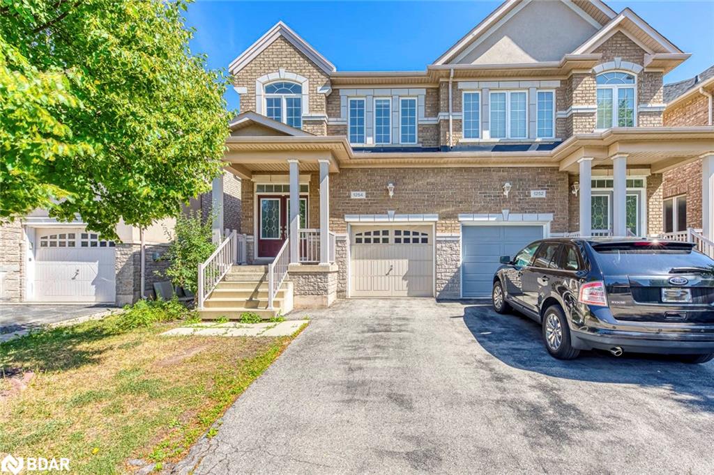 1254 Craigleith Rd, Oakville, ON L6H 0B6