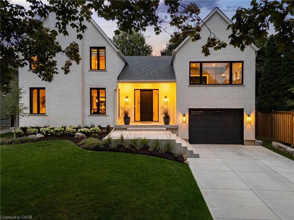 935 Harvey Pl, Burlington, ON L7T 3E9