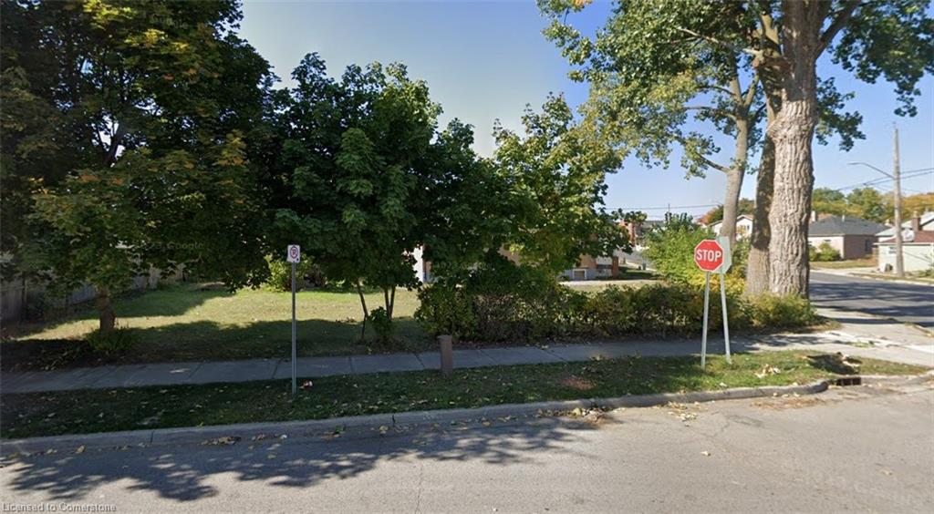 637 Hamilton Rd, London, ON N5Z 1T1