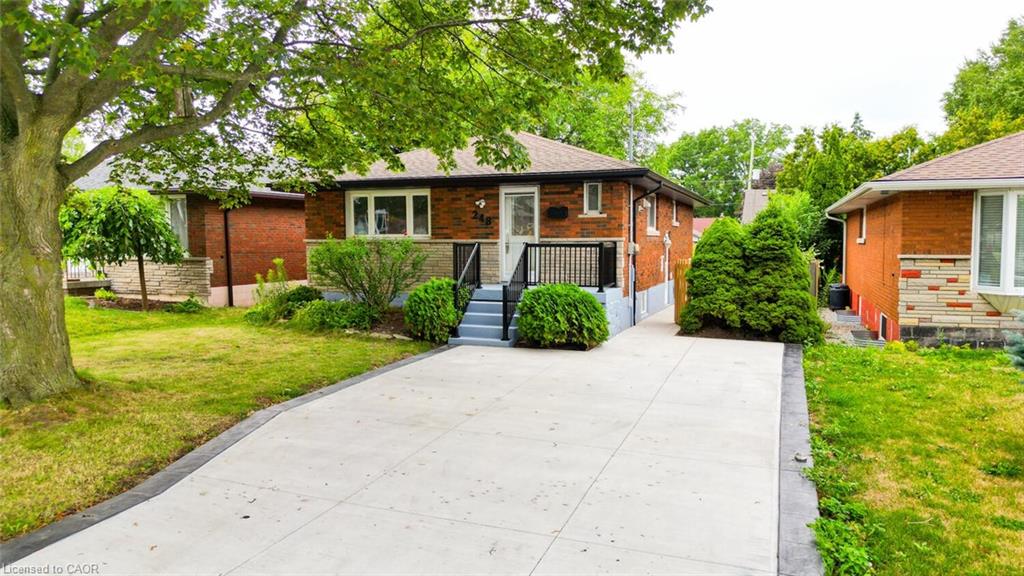248 W 18th St, Hamilton, ON L9C 4G9