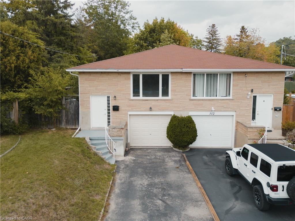 310 Southill Dr, Kitchener, ON N2A 2R1