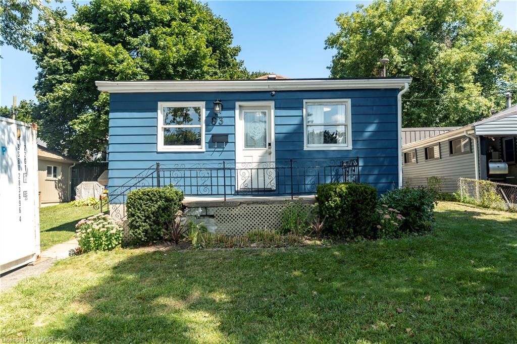 83 Winston Blvd, Cambridge, ON N3C 1L5