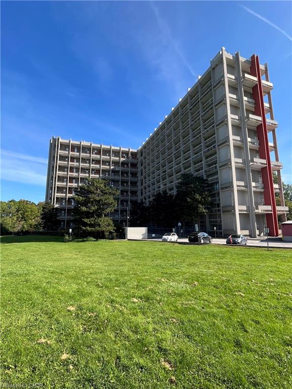 350 Quigley Road Unit 319, Hamilton, ON L8K 5N2