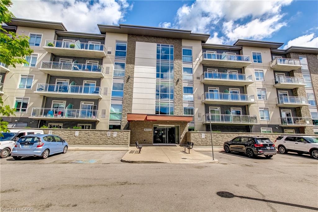 16 Markle Crescent Unit 311, Hamilton, ON L9G 0H4