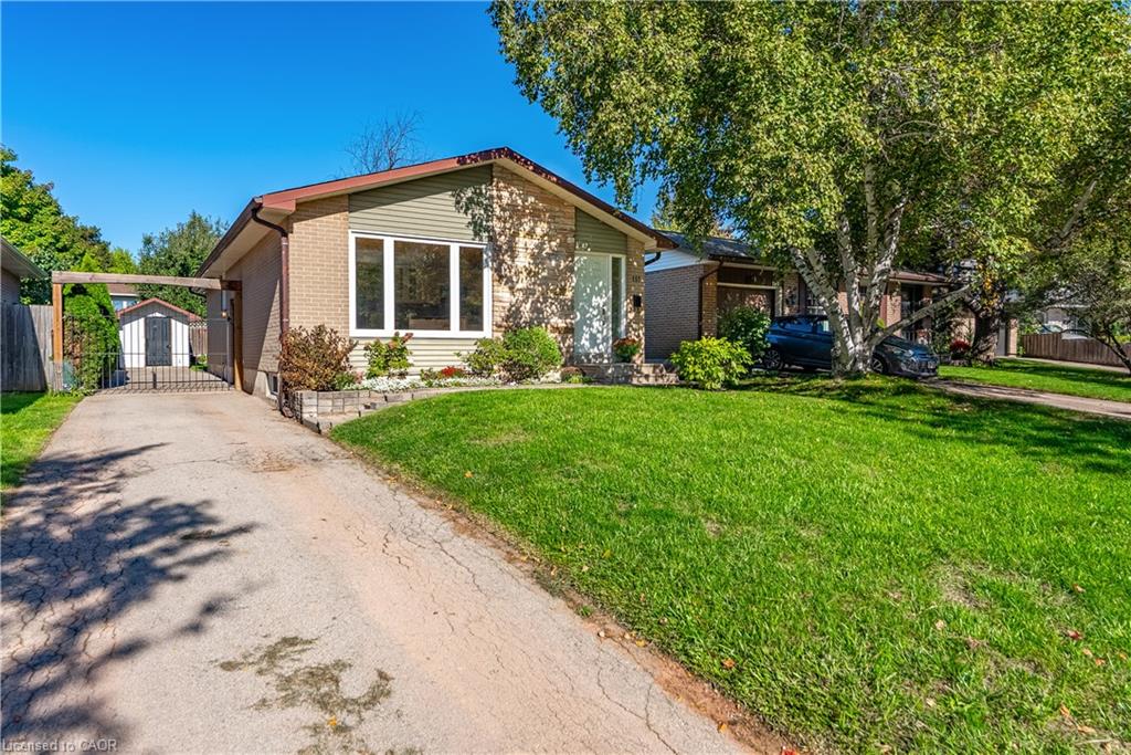 111 Oakdale Dr, Oakville, ON L6H 1J4