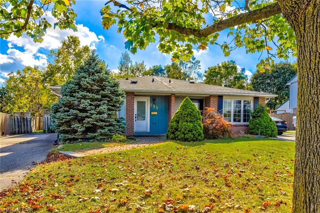 235 Sunset Blvd, Cambridge, ON N1S 4M4