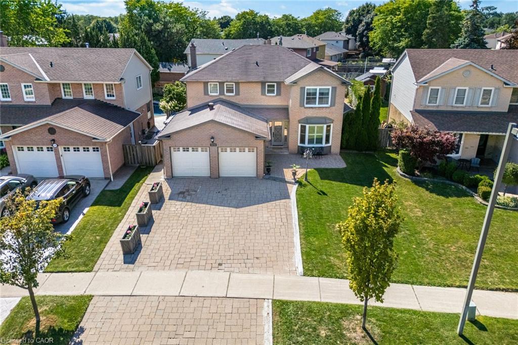 6240 Edenwood Dr, Mississauga, ON L5N 3B7