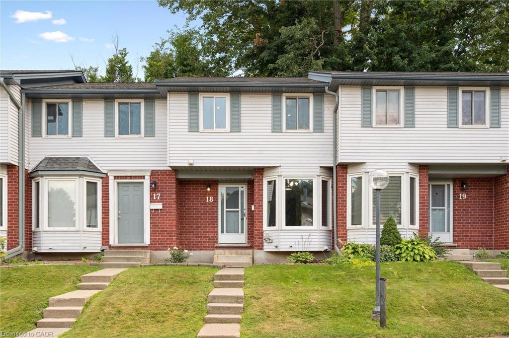 219 Kingswood Drive Unit 18, Kitchener, ON N2E 3J4