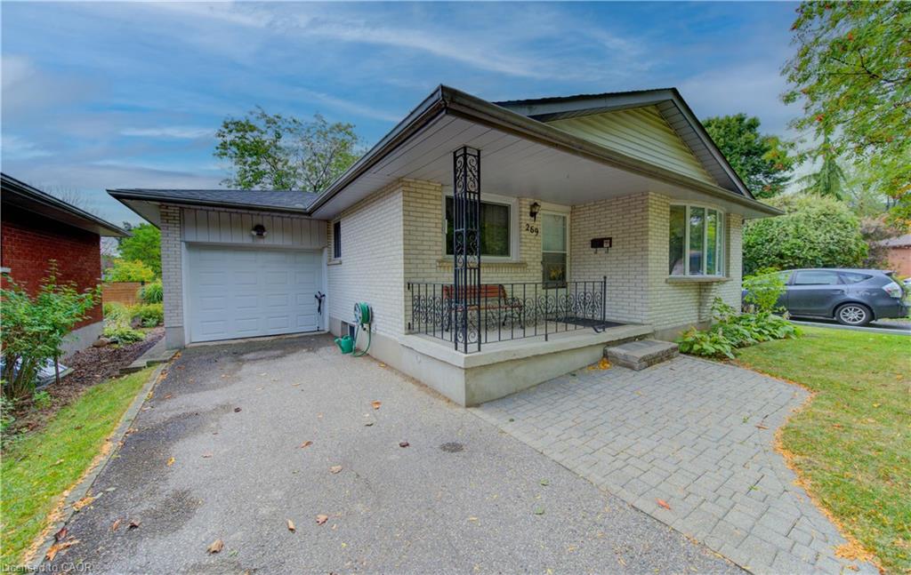 269 Grangewood Ct, Waterloo, ON N2K 2E8
