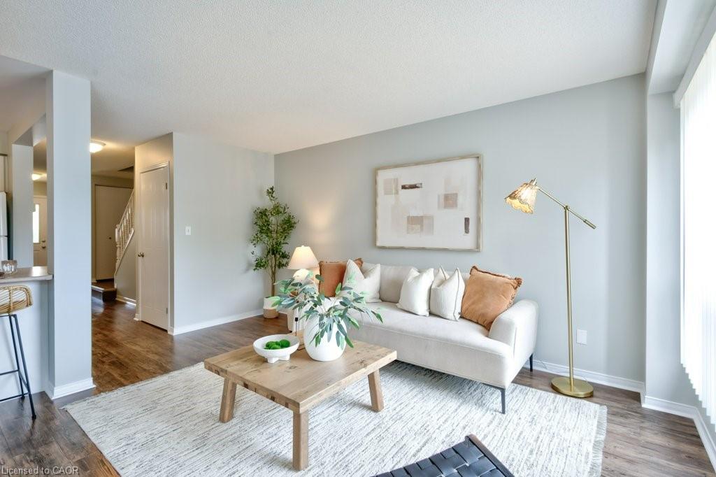 84 Westmeadow Drive Unit 2, Kitchener, ON N2N 3P1
