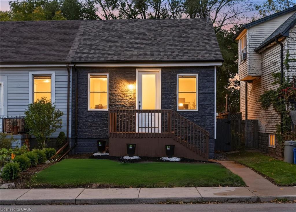 20 Hill St, Hamilton, ON L8P 1W7