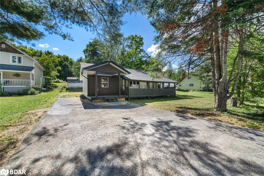 597 High St, Georgian Bay, ON P0C 1H0